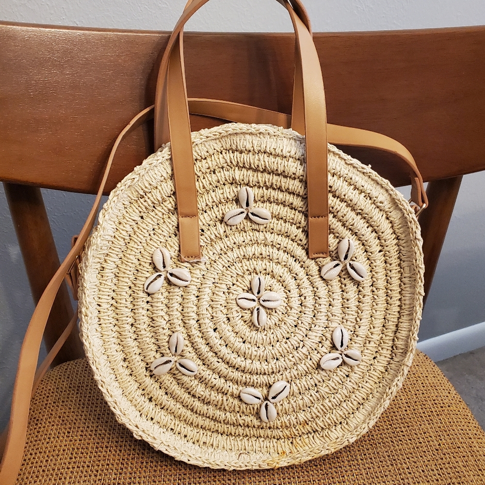 Versona Round Straw Cross Body Bag